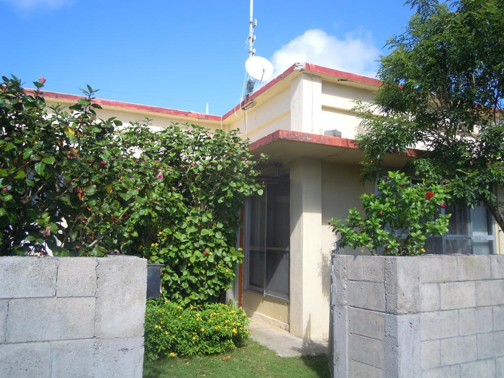 Guest House Renga II Uruma Εξωτερικό φωτογραφία